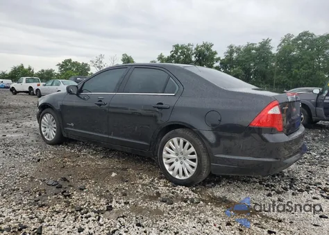 2010 Ford Fusion Hybrid z USA, uszkodzony, nr VIN 3FADP0L39AR193100